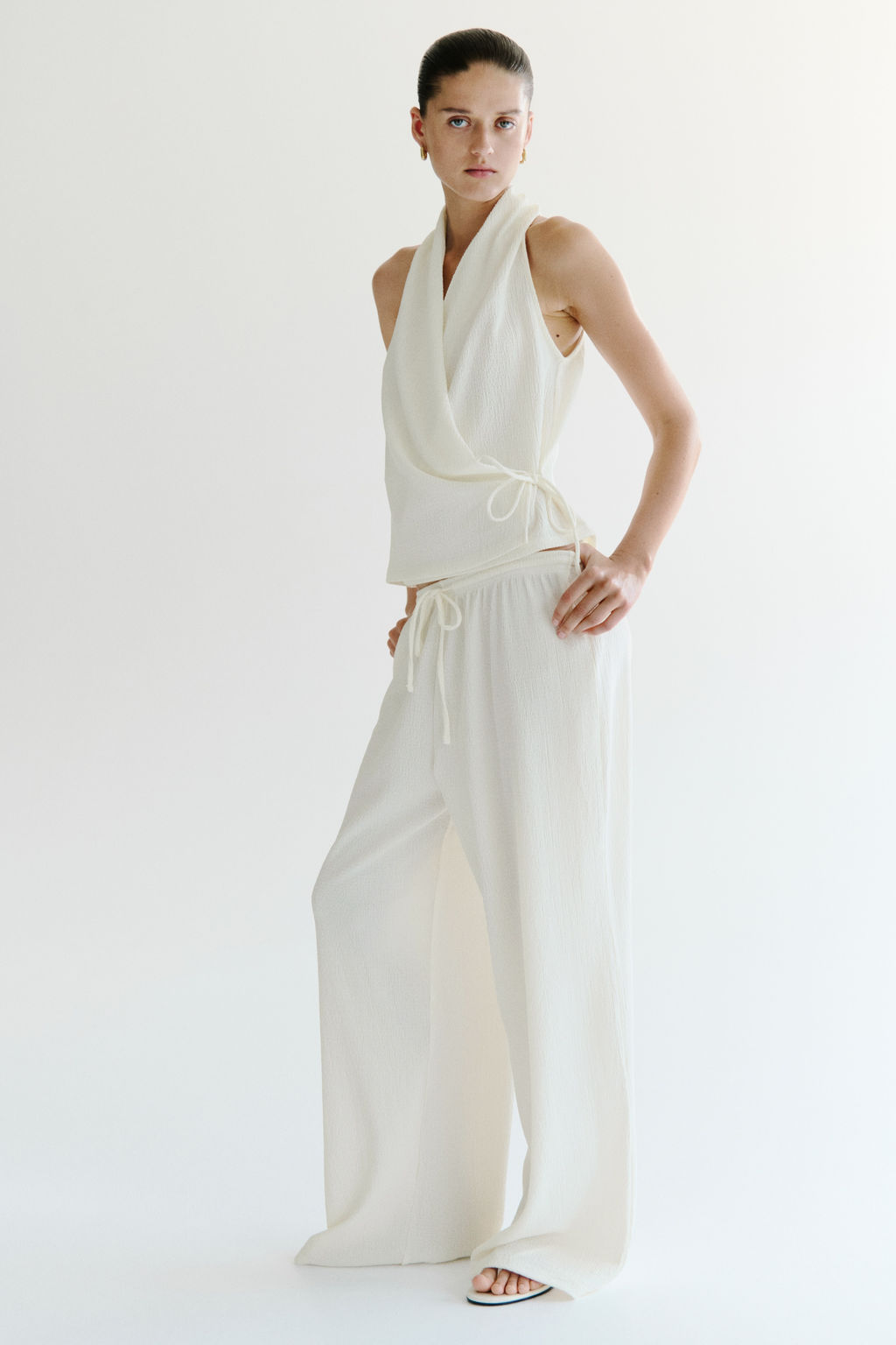 Top cruzado con textura - H&m фото 7