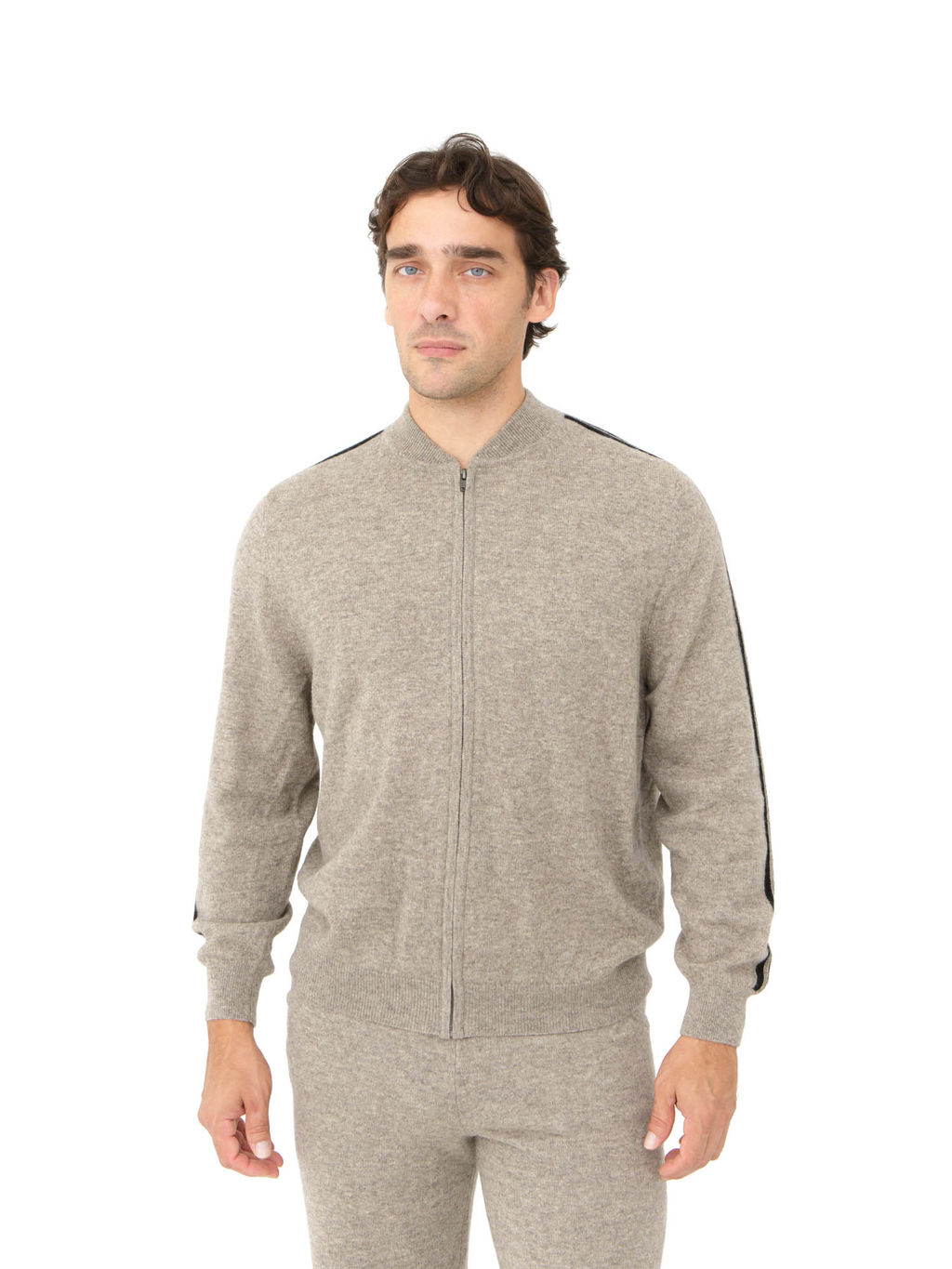 Джемпер из пуха яка 08336 серый