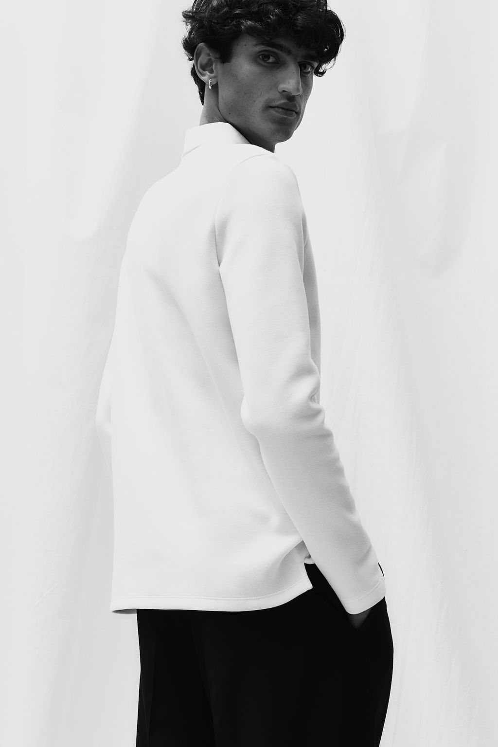 Polo efecto neopreno con media cremallera Slim Fit - H&m фото 4