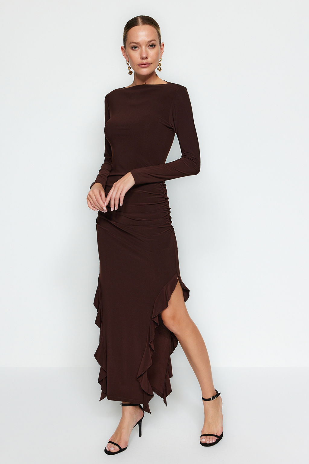 TRENDYOLMILLA Siyah Etegi Volanl? Kay?k Kaya Maxi Esnek Orme Elbise TWOAW24EL00616  фото 4