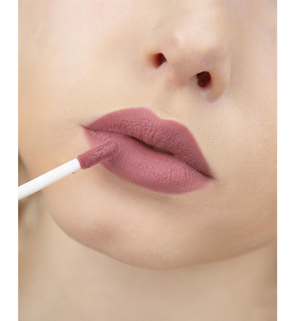 LuxVisage Блеск для губ PIN UP ultra matt тон 40