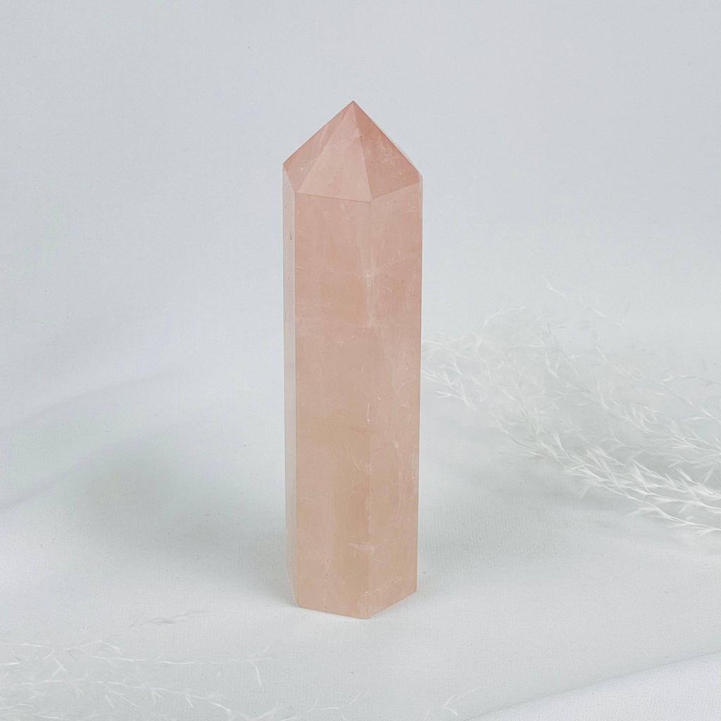 Кристалл из Розового кварца
