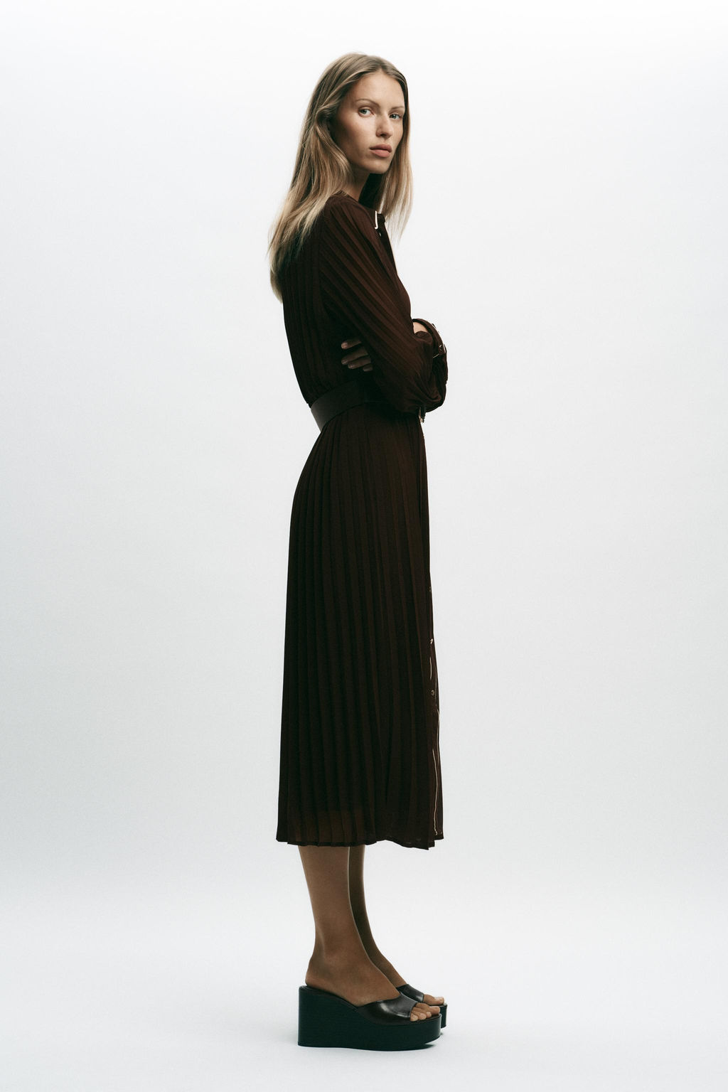 BELTED PLEATED MIDI DRESS - Zara фото 5
