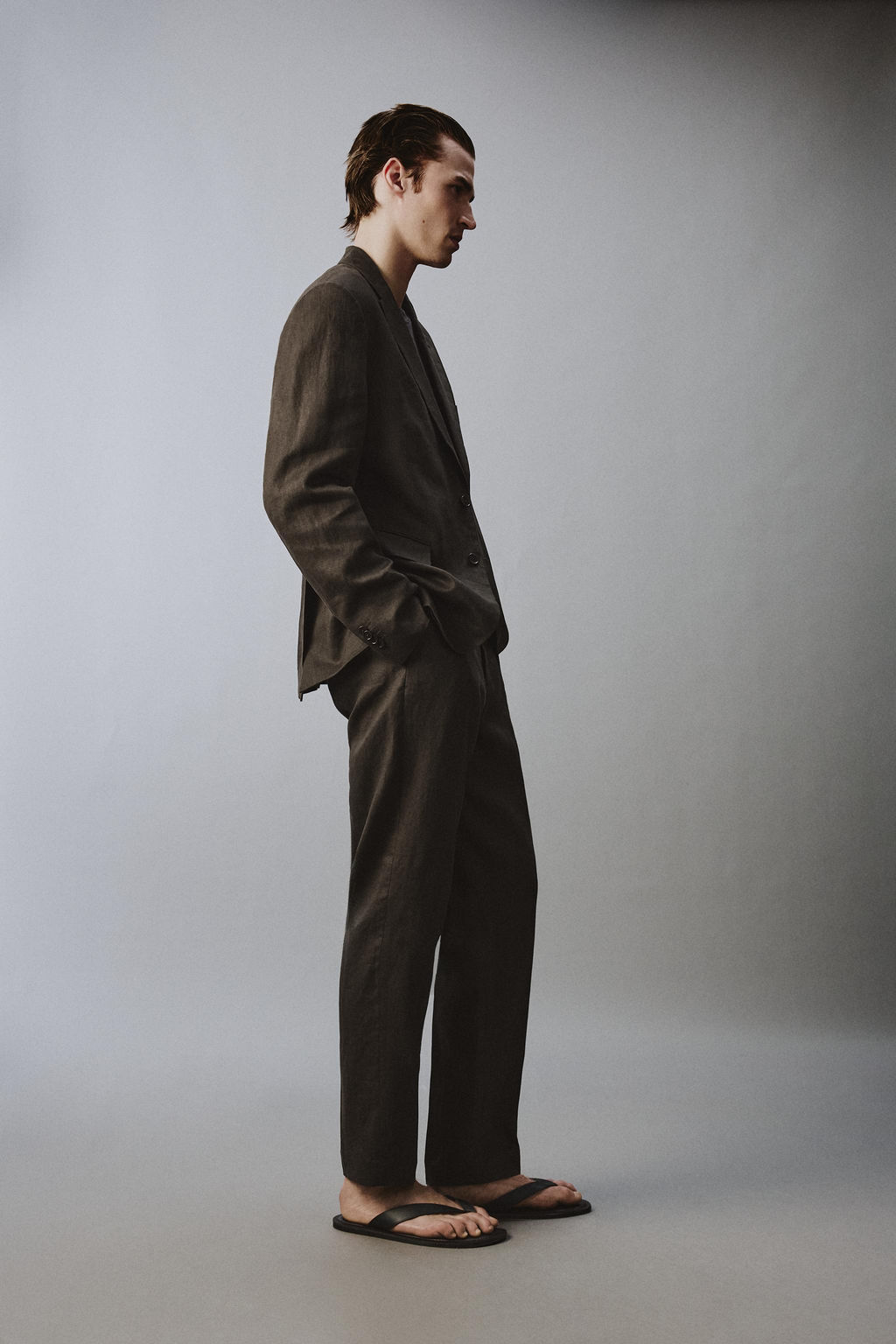 PANTAL?N TRAJE 100% LINO / Marr?n oscuro - Zara фото 4