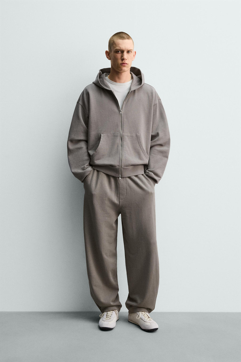 SUDADERA LAVADA CREMALLERA CAPUCHA / Gris claro - Zara фото 9