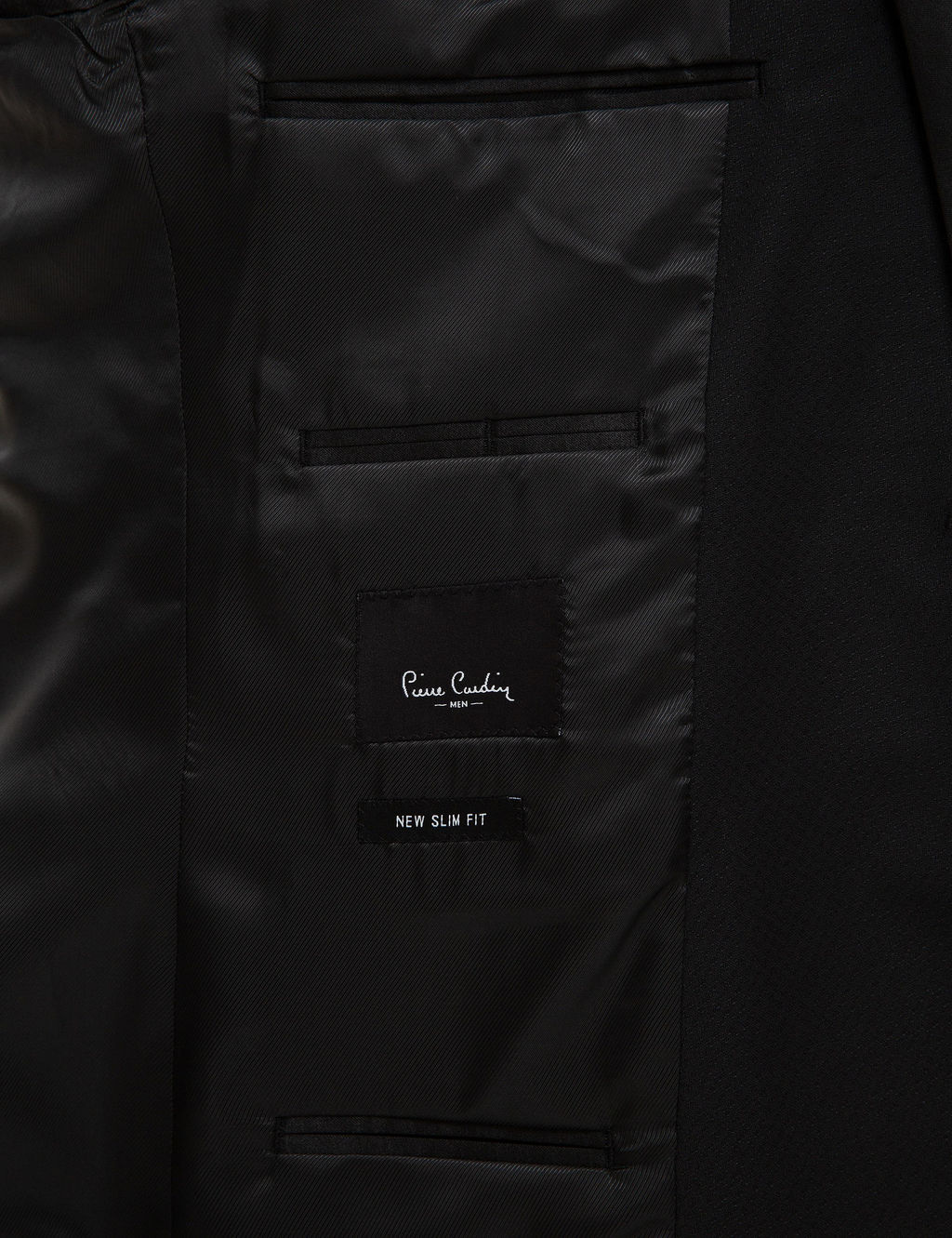 Смокинг Pierre Cardin Extra Slim Fit с жилетом черный