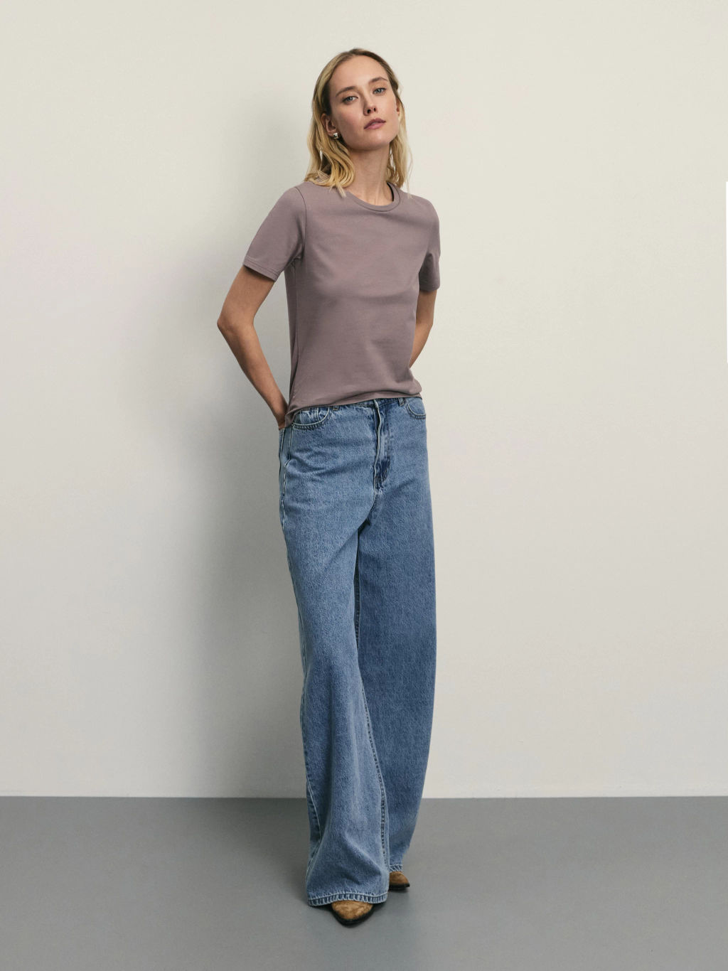 Базовая футболка из эластичного хлопка / Zarina  фото 2