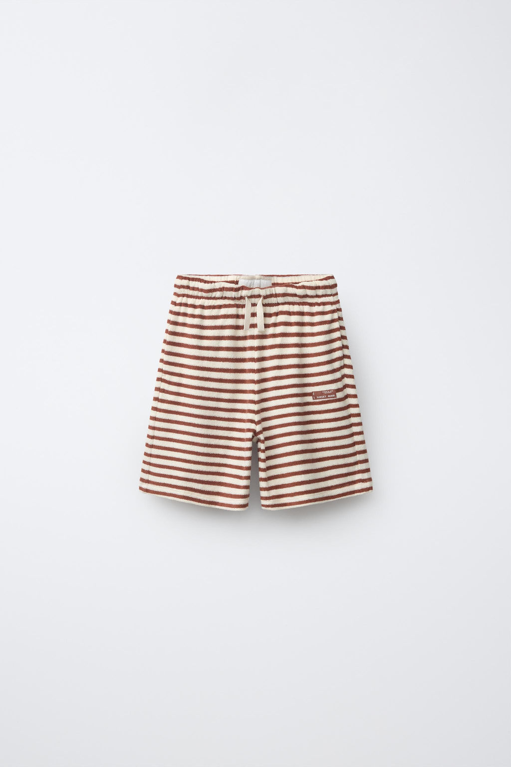 CONJUNTO CAMISETA Y BERMUDA RAYAS EFECTO TOALLA / marron/blanco