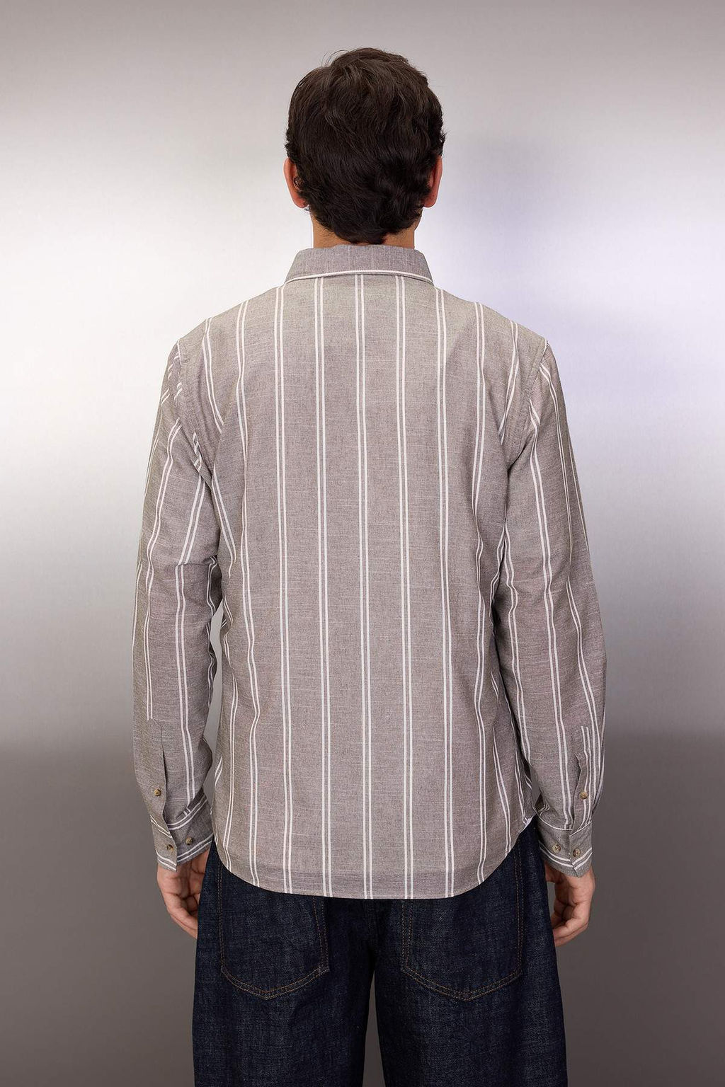 TRENDYOL MAN Beyaz Slim Fit Dugmeli Yaka Ince Cizgili Gomlek TMNSS20GO0092 - Trendyolmilla фото 52