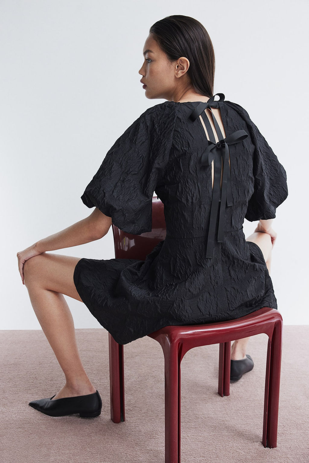 Vestido en tejido jacquard con lazada - H&m фото 5