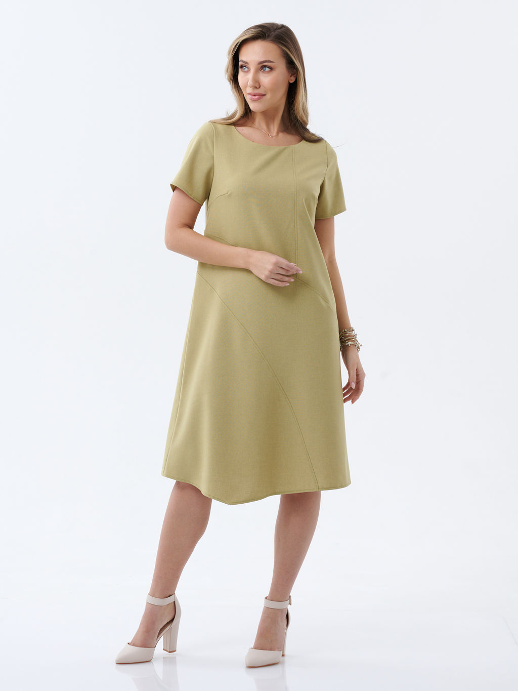 Платье с ассиметричной линией низа оливковое