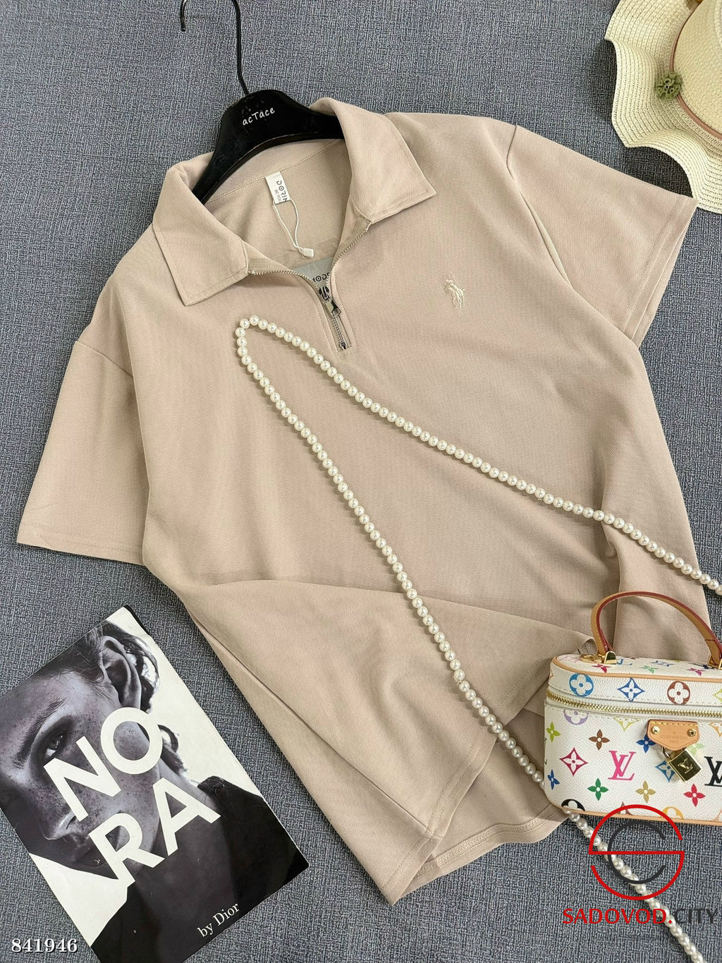 Футболка женская на полузамке