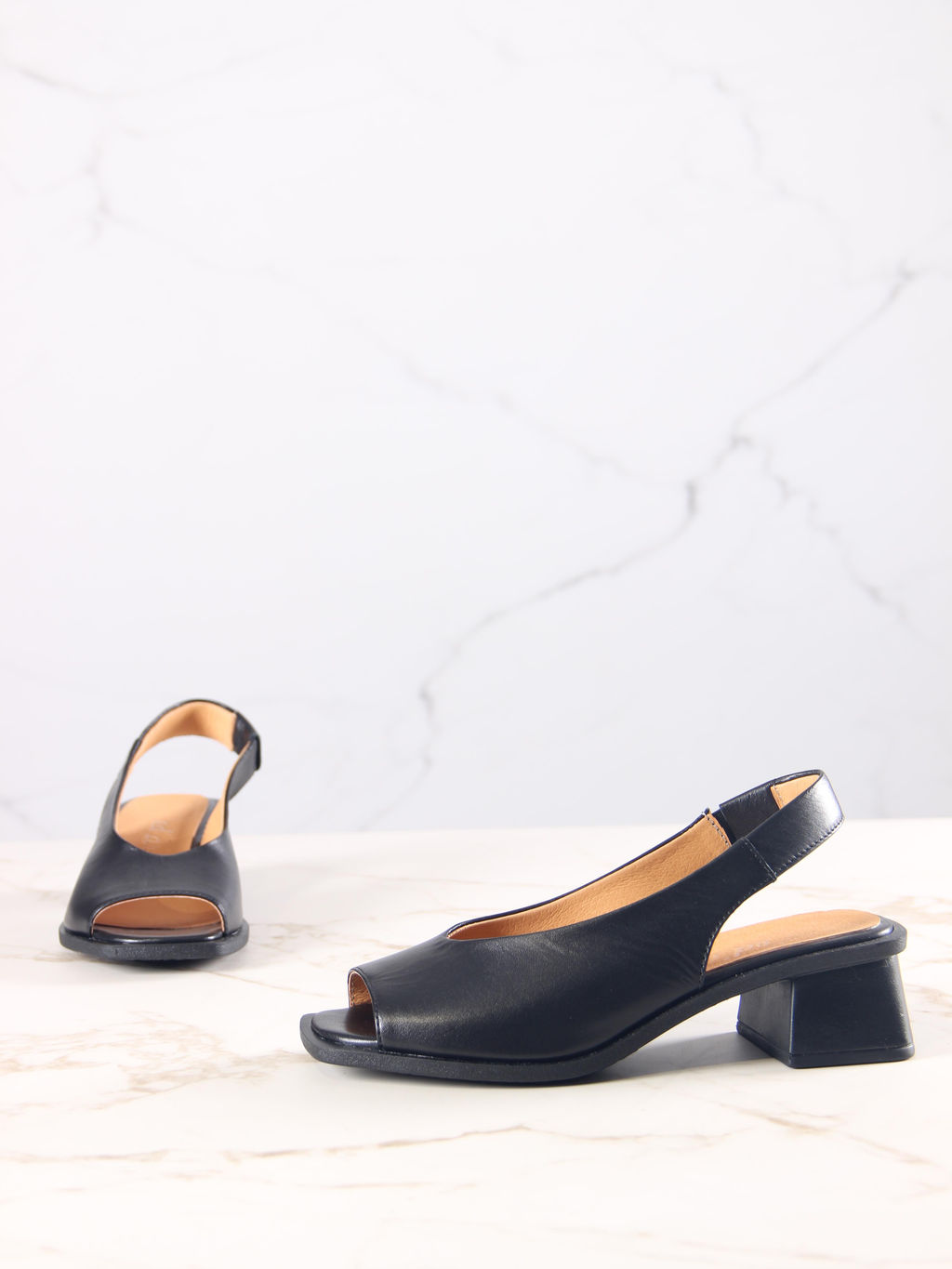 Босоножки 4001.415bl.Черный