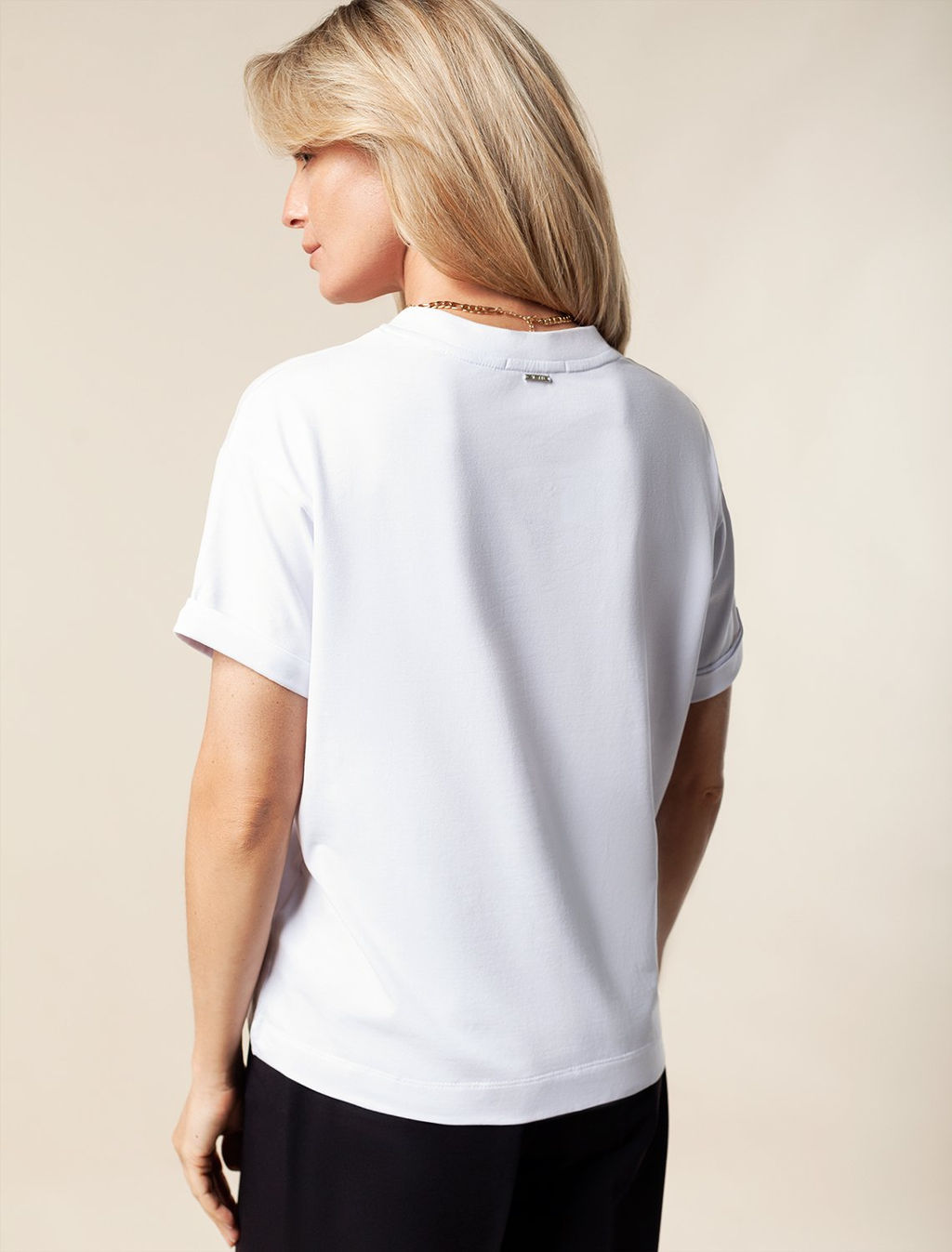 VILATTE / Футболка из премиального хлопка с эластаном  фото 4