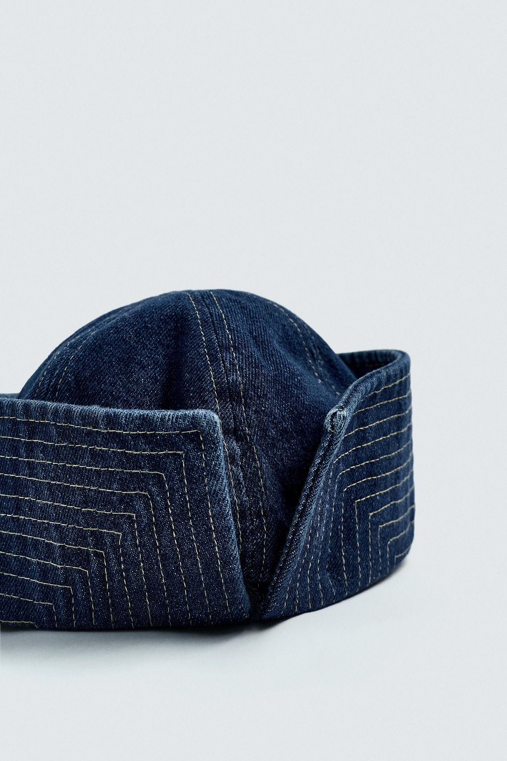 DONALD DUCK PATCH DENIM HAT HARRY LAMBERT FOR ZARA X DISNEY  фото 4