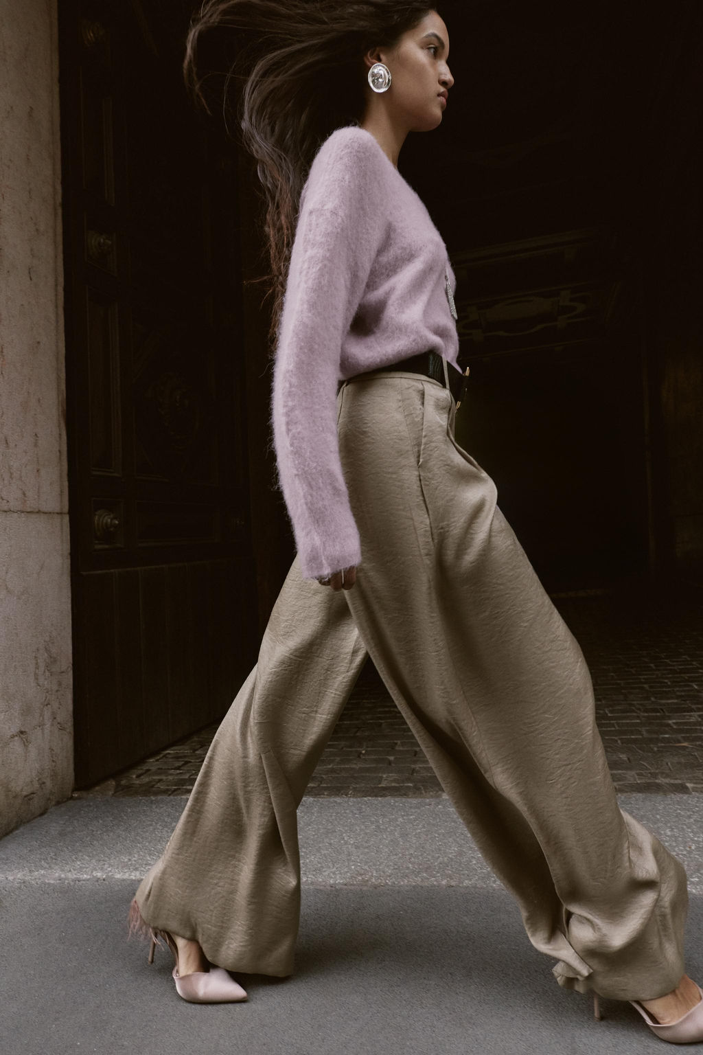 WIDE SATIN TROUSERS WITH BELT - Zara фото 5