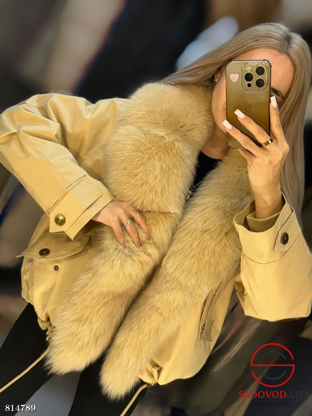 Парка с натуральным мехом