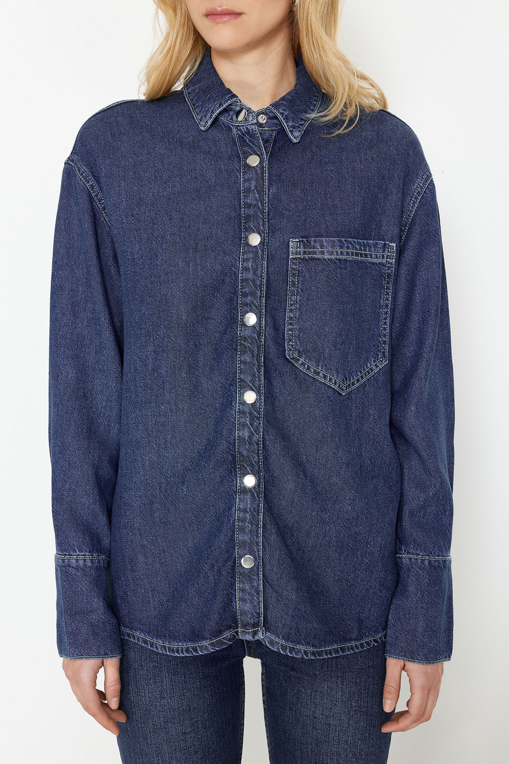 TRENDYOLMILLA Koyu Mavi More Sustainable %100 Tencel Oversize Denim Gomlek TWOSS24GO00141  фото 5