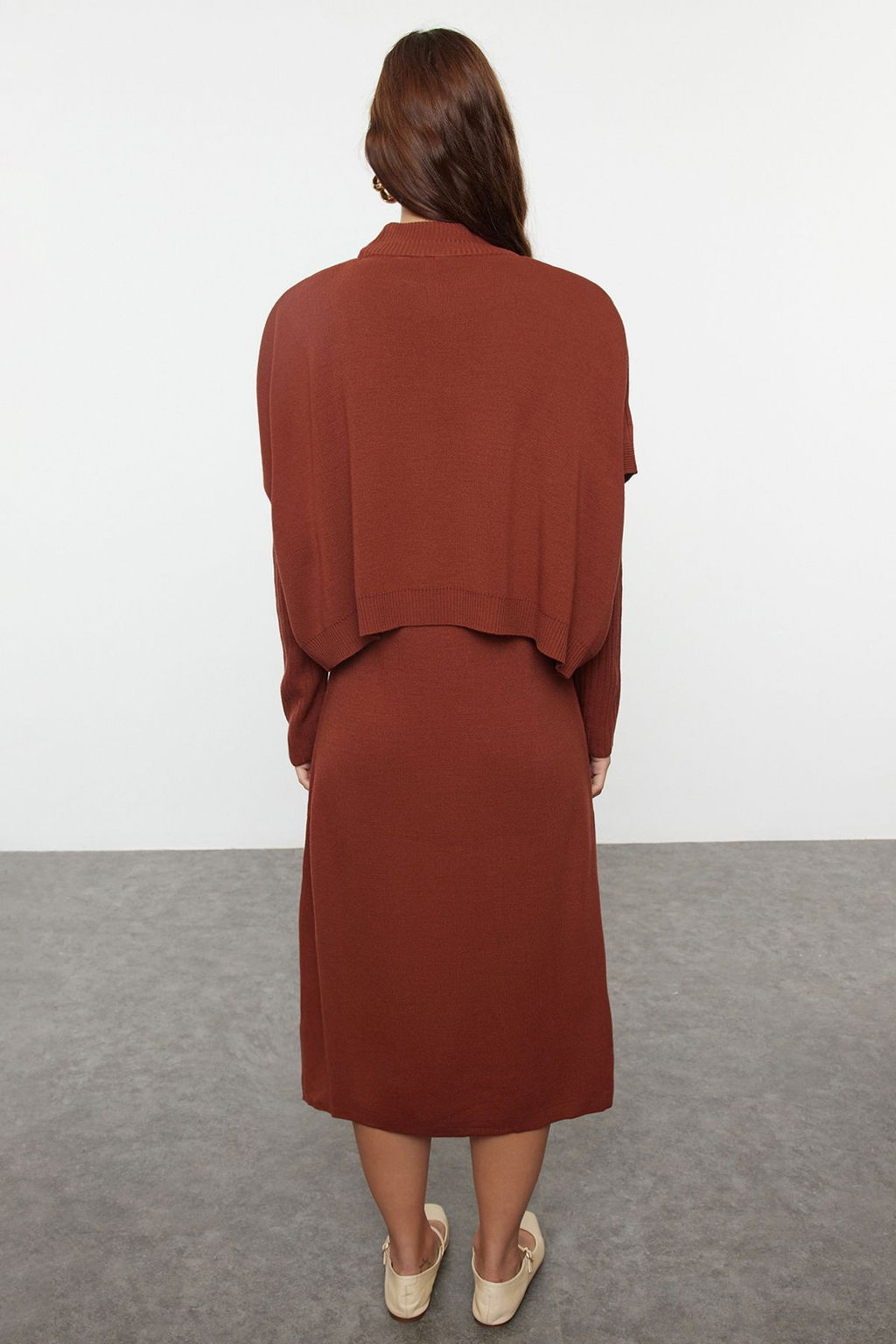 TRENDYOLMILLA Bej Genis Kal?p Midi Triko Suveterli Elbise TWOAW24EL00012  фото 16