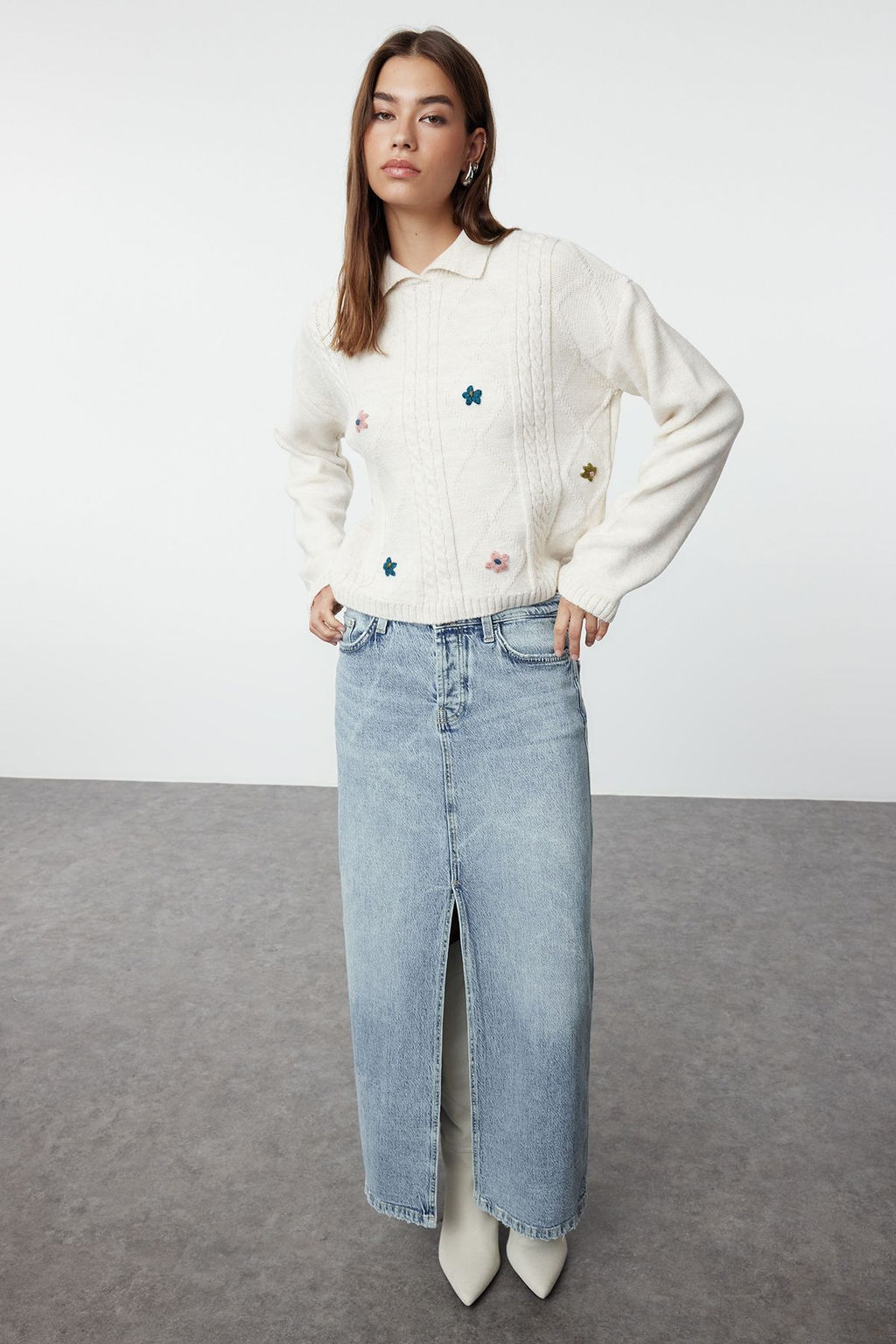 Tas Yumusak Dokulu Gul Detayl? Sac Orgu Triko Kazak TWOAW25KZ00164 - Trendyolmilla фото 2