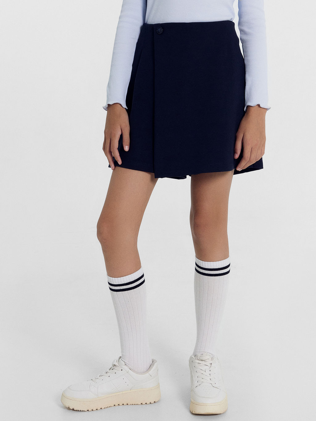 Шорты для девочек в синем цвете - Mark formelle фото 2