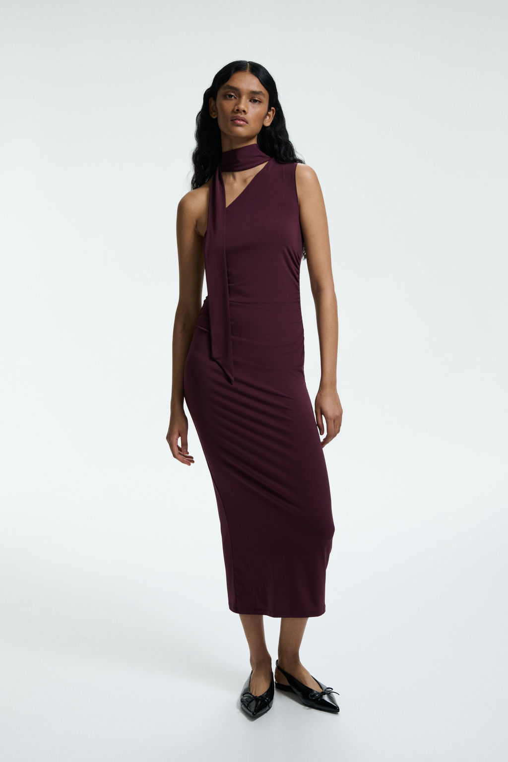 Vestido drapeado de un hombro - H&m фото 7