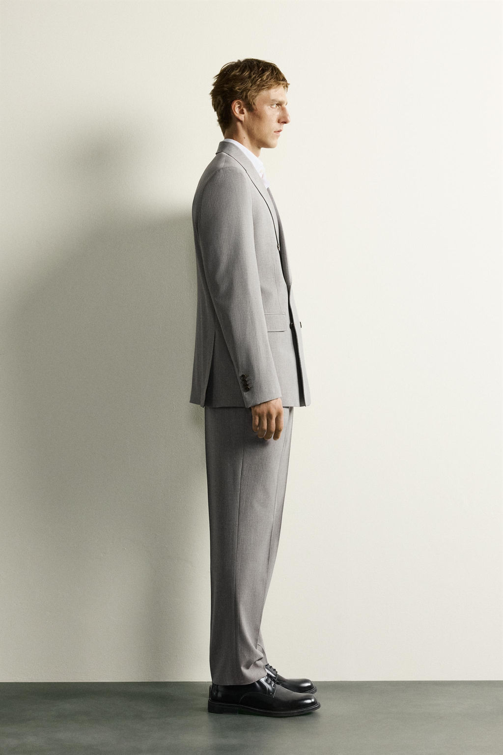 PANTAL?N REGULAR FIT TRAJE RAYAS / Gris vigor?