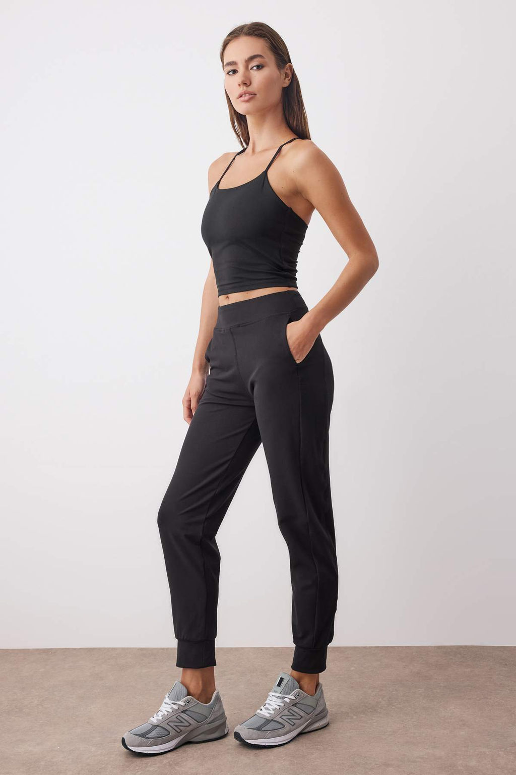 Siyah F?rcal? Soft Kumas Cepli Spor Orme Esofman Alt? THMAW26EA00002