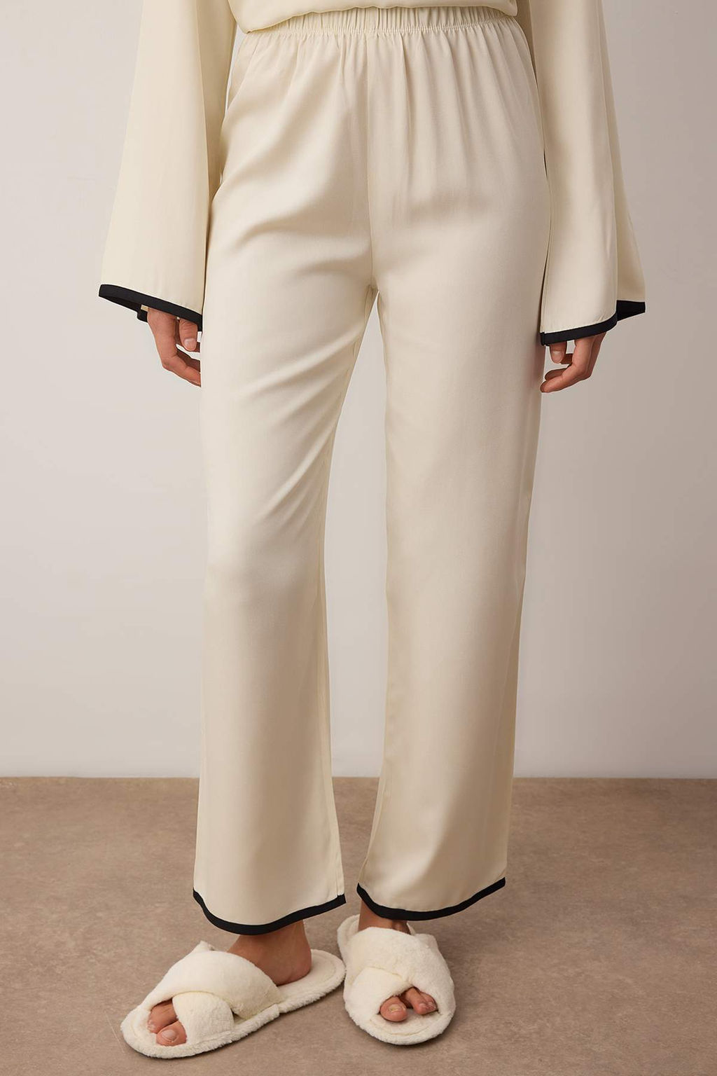 Ekru Viskon Dokuma Pijama Tak?m? THMAW26PT00226 - Trendyolmilla фото 3