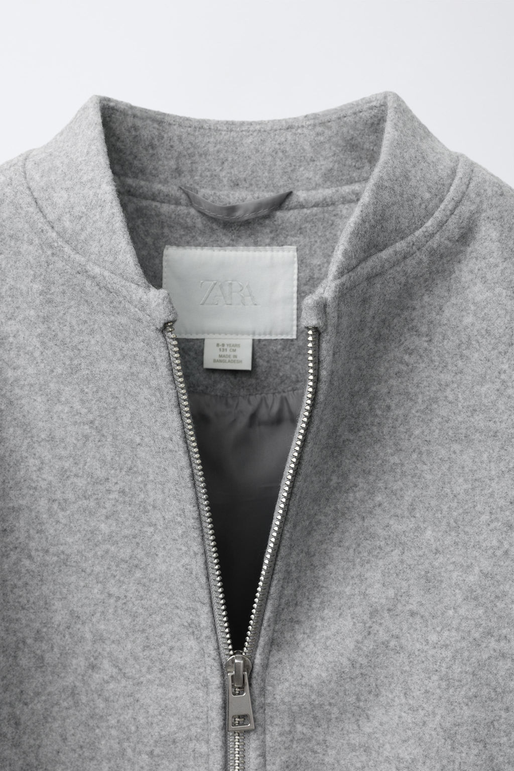 CAZADORA BOMBER SOFT / Gris claro