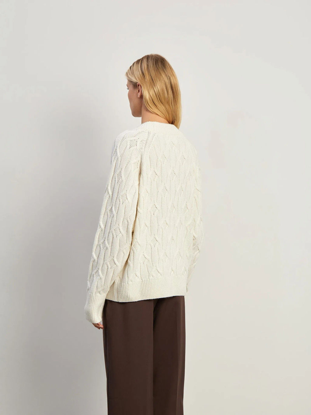 Мягкий джемпер с вискозой, шерстью и ангорой - Emka фото 4