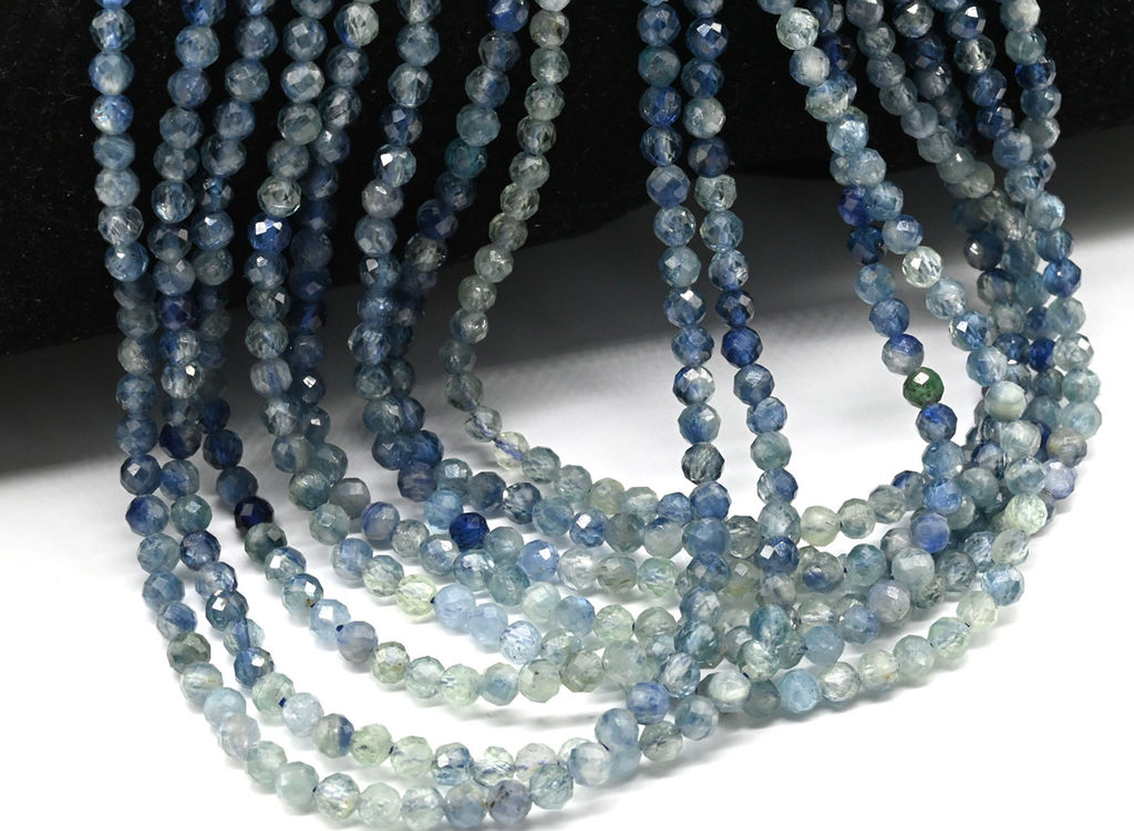 Бусины кианит шарик с гранями 3мм, 38см, 120 бусин Радуга камня