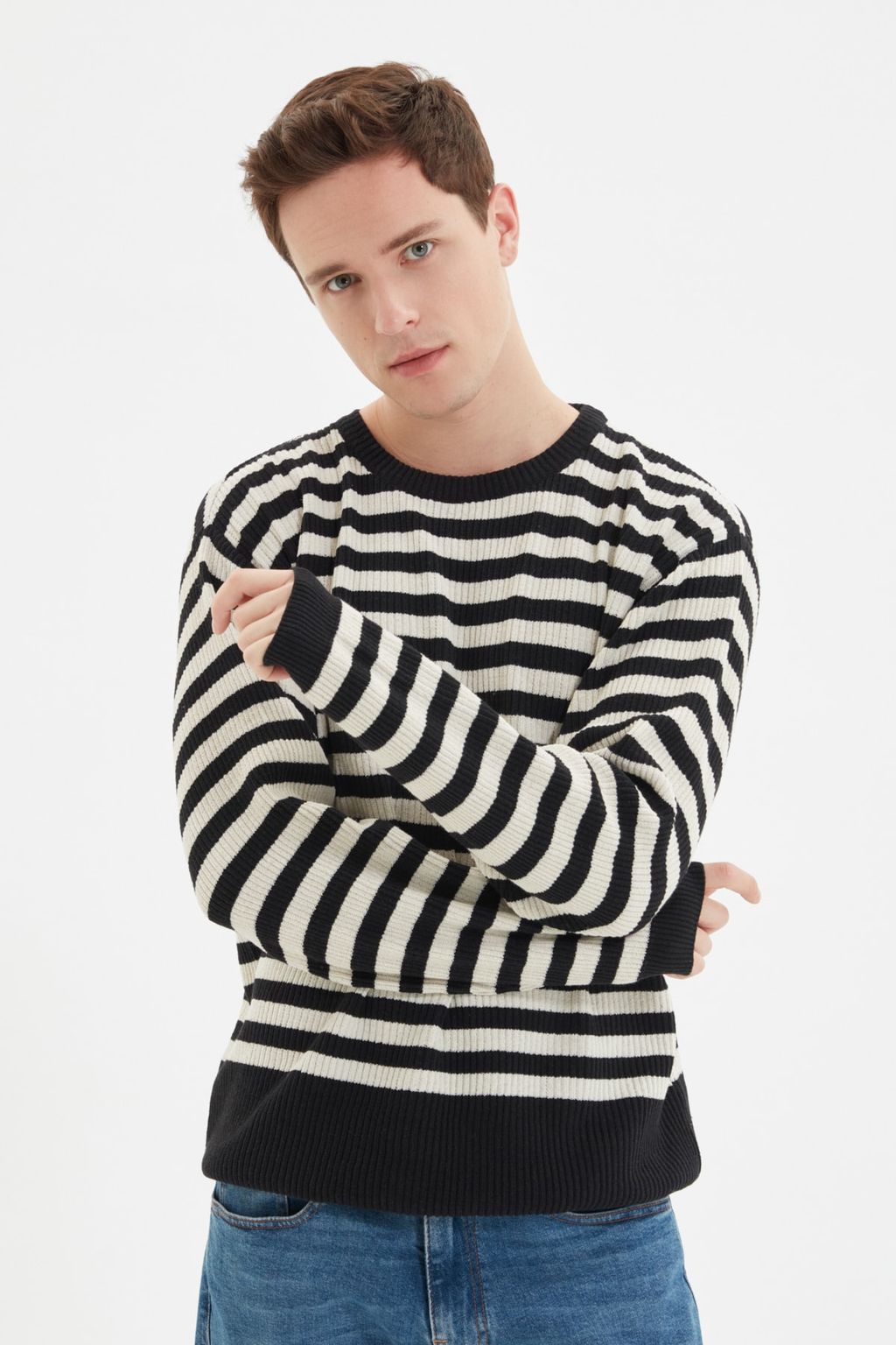 Trendyolmilla Man Siyah Casual Oversize Fit Pamuklu Genis Kal?p Bisiklet Yaka Cizgili Triko Kazak TMNAW22KZ1291  фото 2