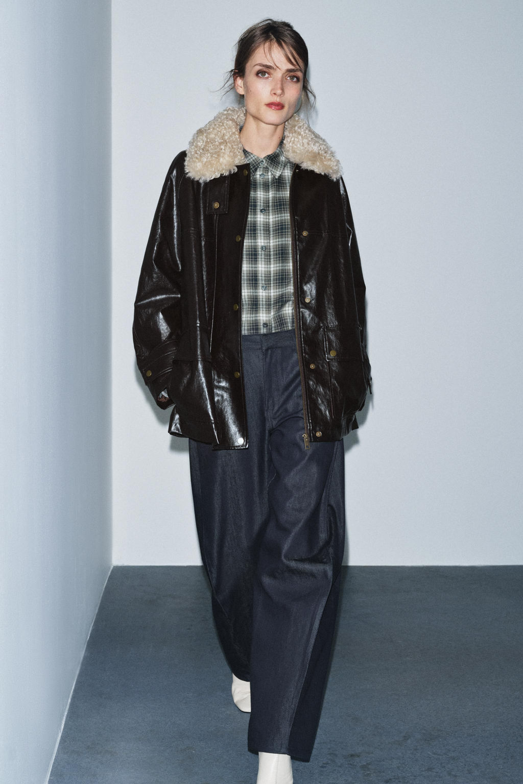 FAUX FUR COLLAR JACKET ZW COLLECTION - Zara фото 5