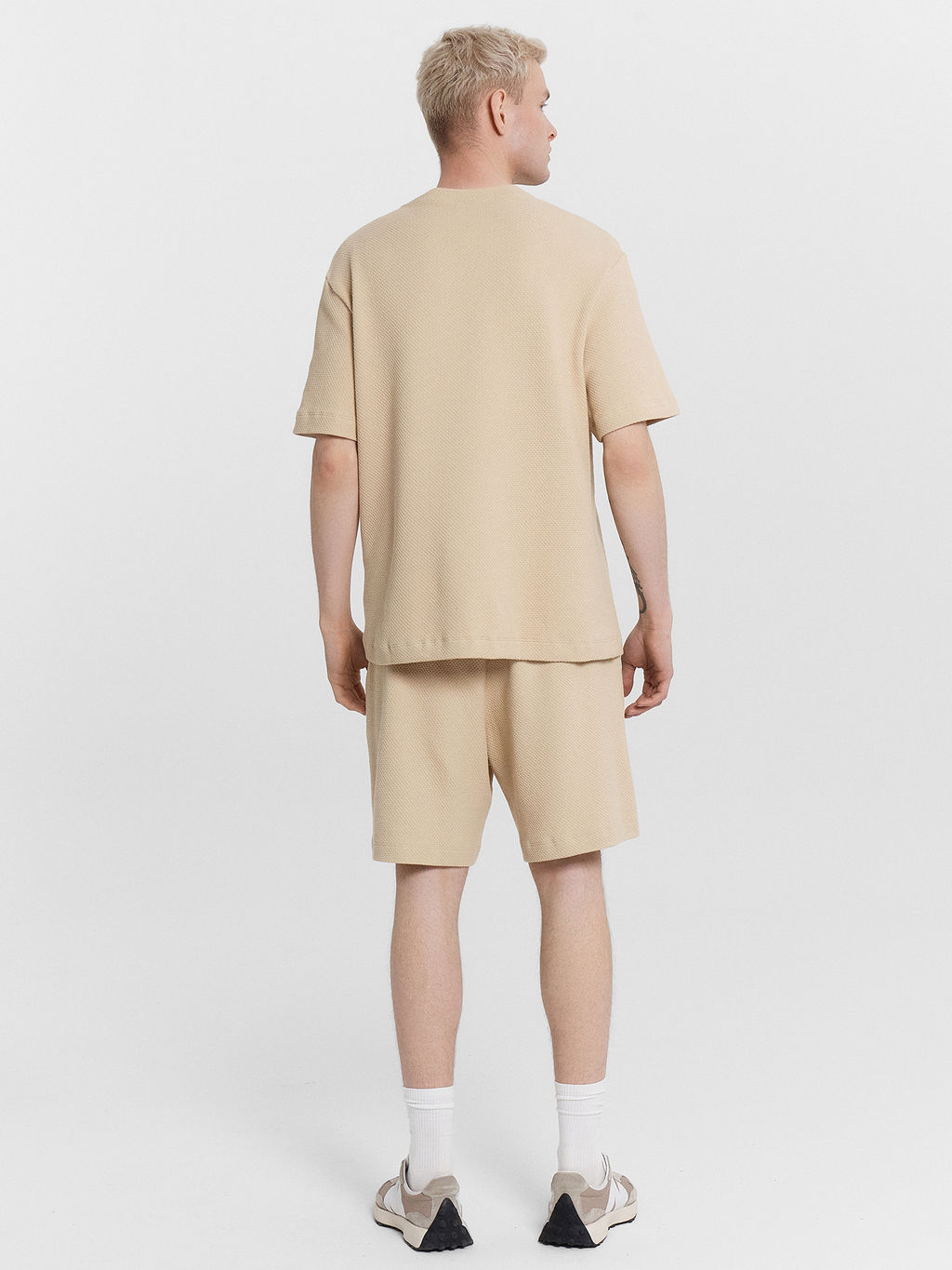 Комплект мужской бежевый: футболка и шорты - Mark formelle фото 2