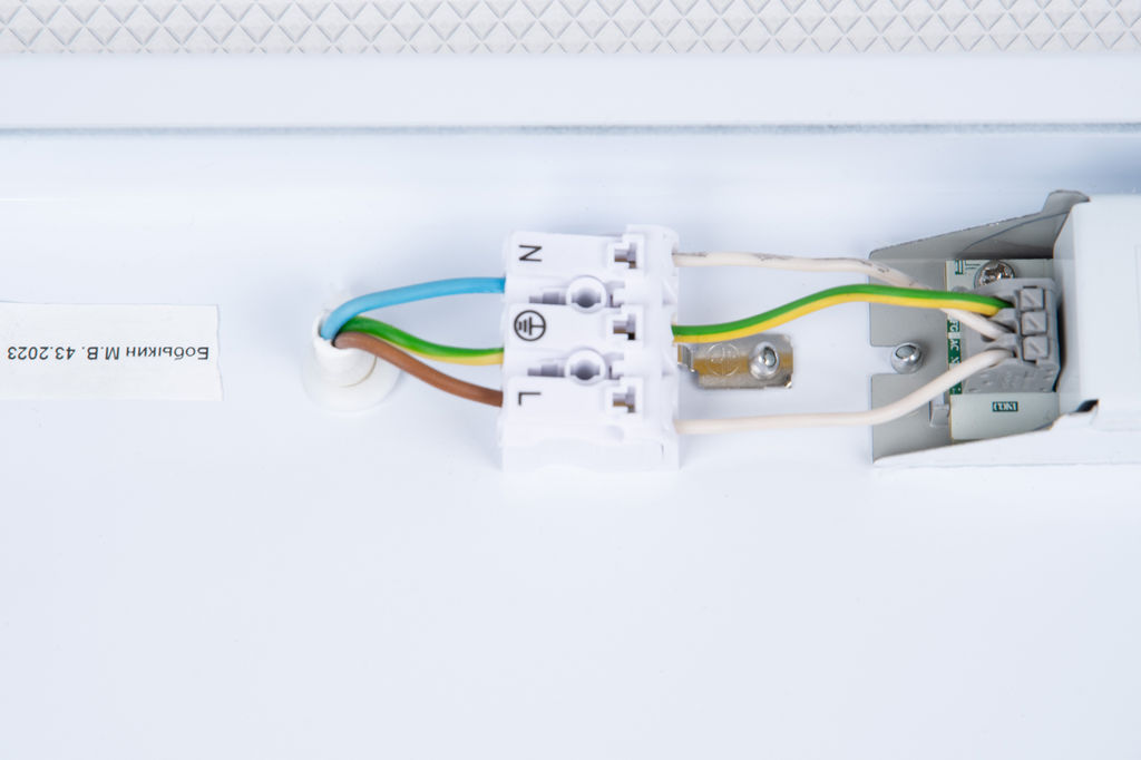 ULP-6060 36W/4000К IP40 PREMIUM WHITE Светильник светодиодный потолочный универсальный. Белый свет (4000K). 4400Лм. Корпус белый. В комплекте с и/п. ТМ Uniel.