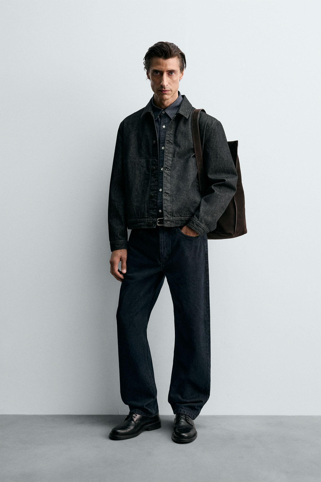 REGULAR FIT DENIM JACKET