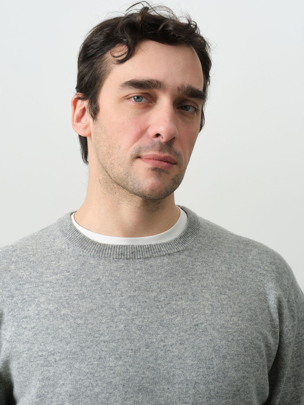 Джемпер из кашемира и шерсти 12M02004 серый