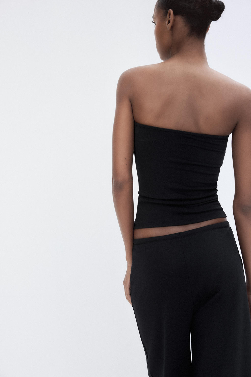 TEXTURED BANDEAU TOP - Zara фото 28