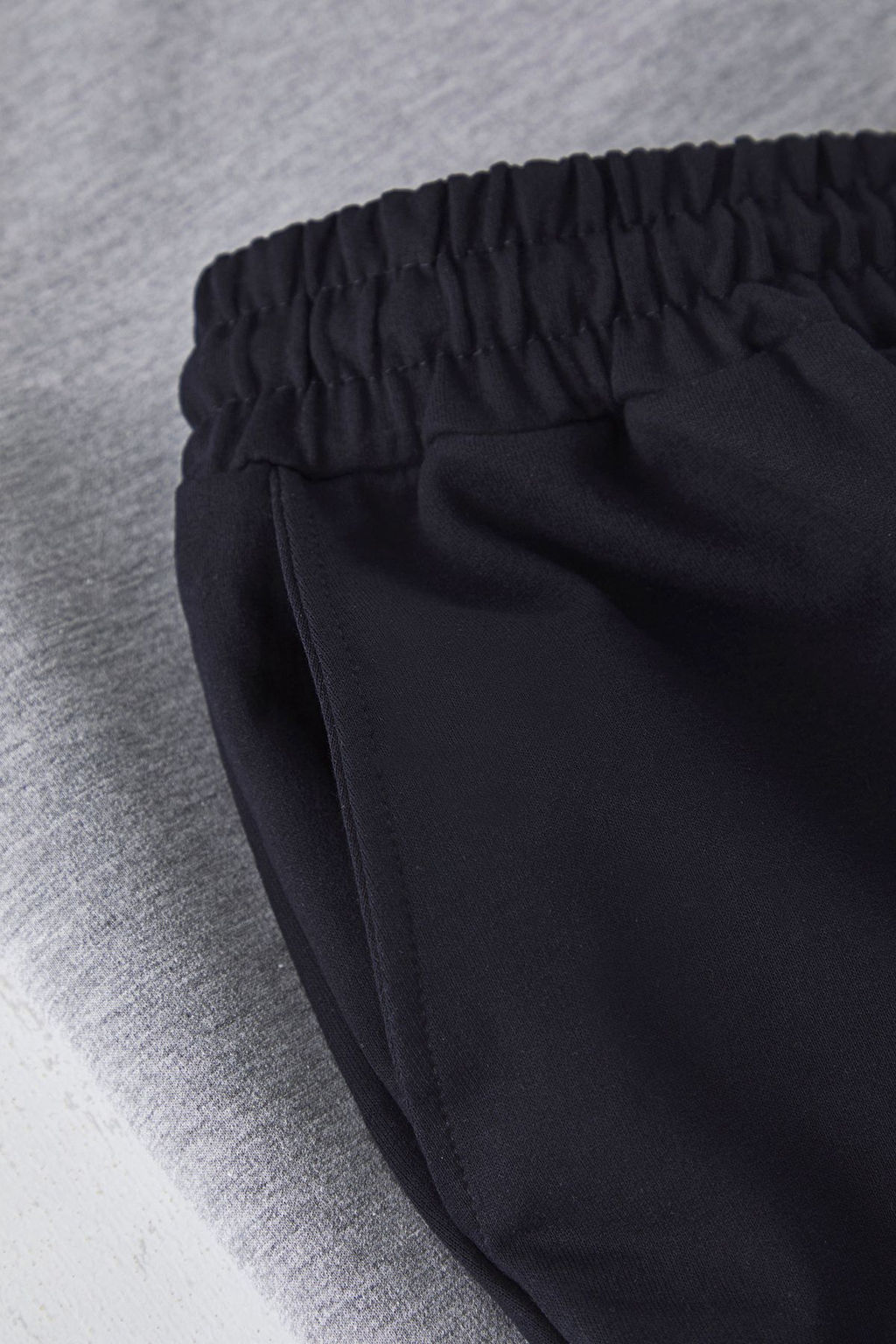 TRENDYOL MAN Siyah Tas Regular Fit Bask?l? Orme Sortlu Pijama Tak?m? TMNSS25PT00009 - Trendyolmilla фото 6