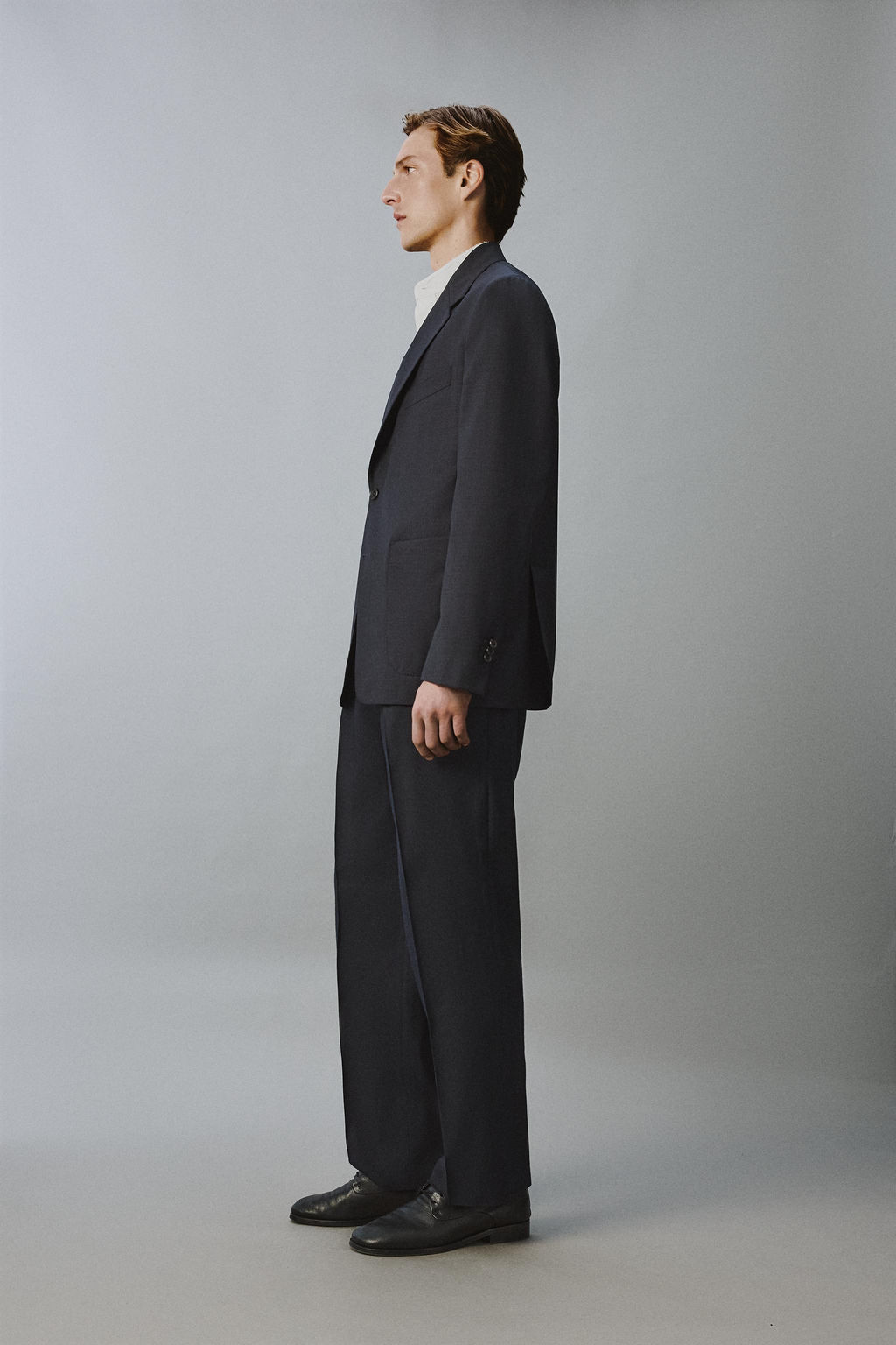 PANTAL?N PLIEGUES RELAXED FIT LINO - LANA / Marino - Zara фото 4