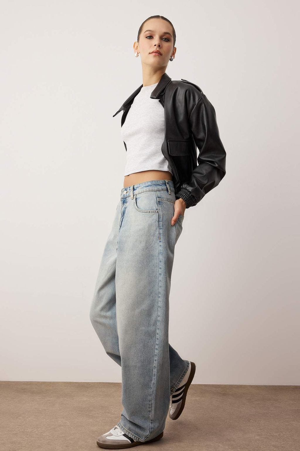 Mavi Normal Bel Bol Kesim Baggy Jeans TWOAW26JE00052 - Trendyolmilla фото 8