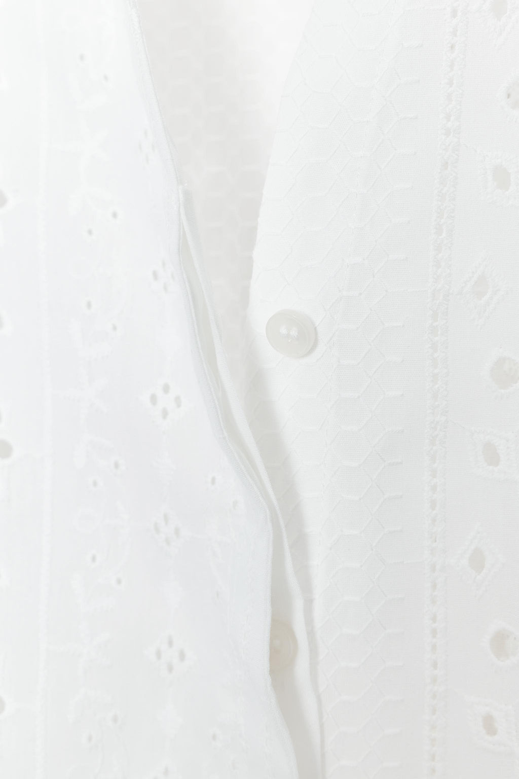 SHIRT WITH CUTWORK EMBROIDERY AND PUFF SLEEVES - Zara фото 9