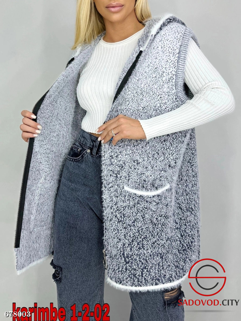 Жилетка на молнии с капюшон