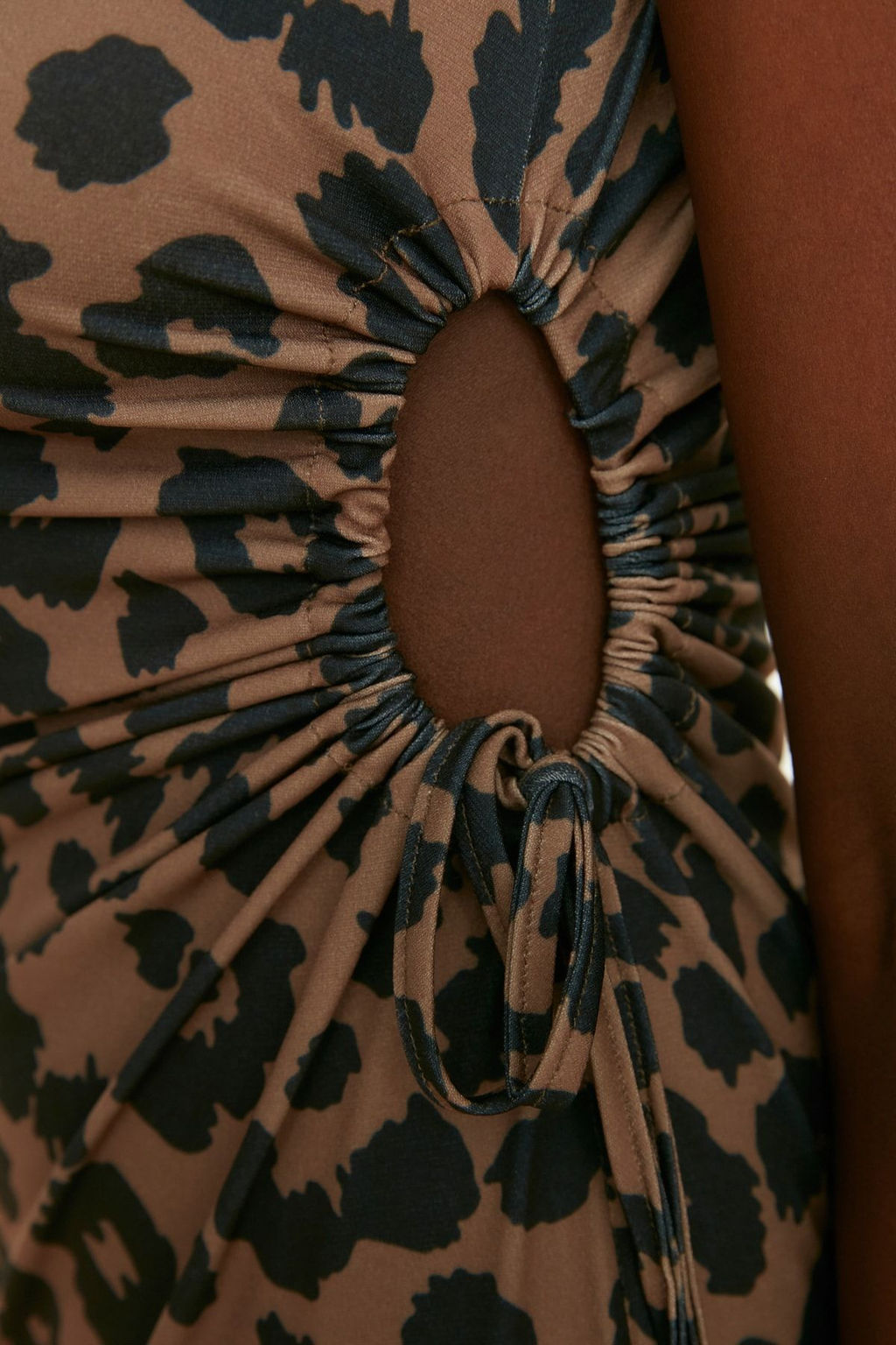 Kahverengi Hayvan Desenli Bel Dekolteli Abiye Gece Mezuniyet Elbisesi TPRSS22EL0959 - Trendyolmilla фото 6