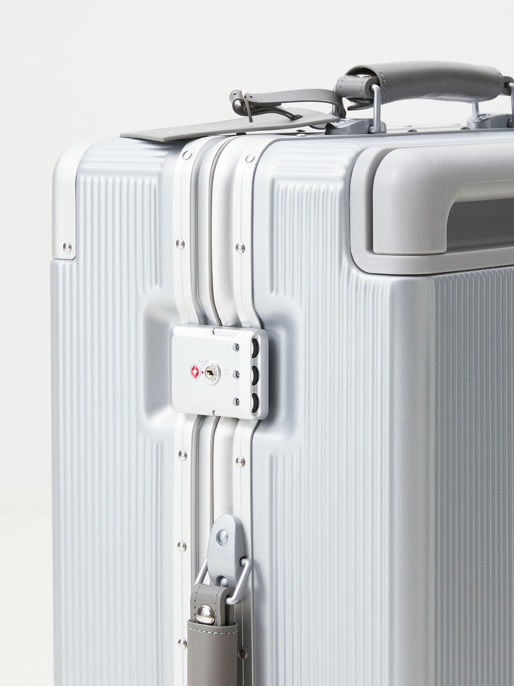 Чемодан MAISON DAVID Артикул 4197733, светло-серый  фото 4