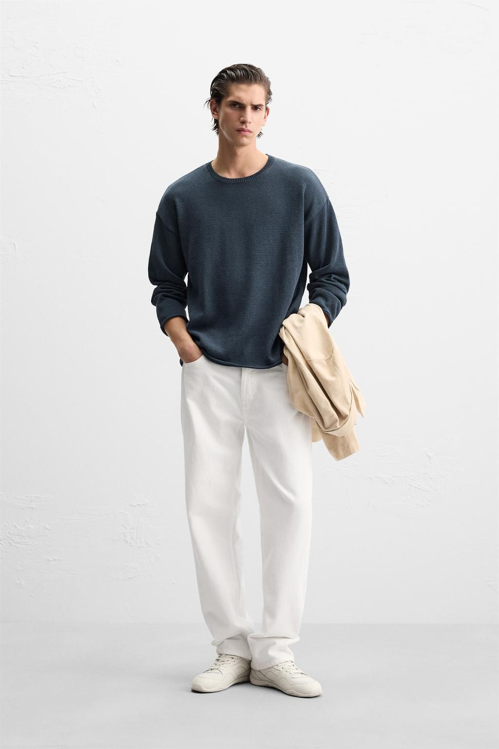 SWEATER WITH RAISED FINISH