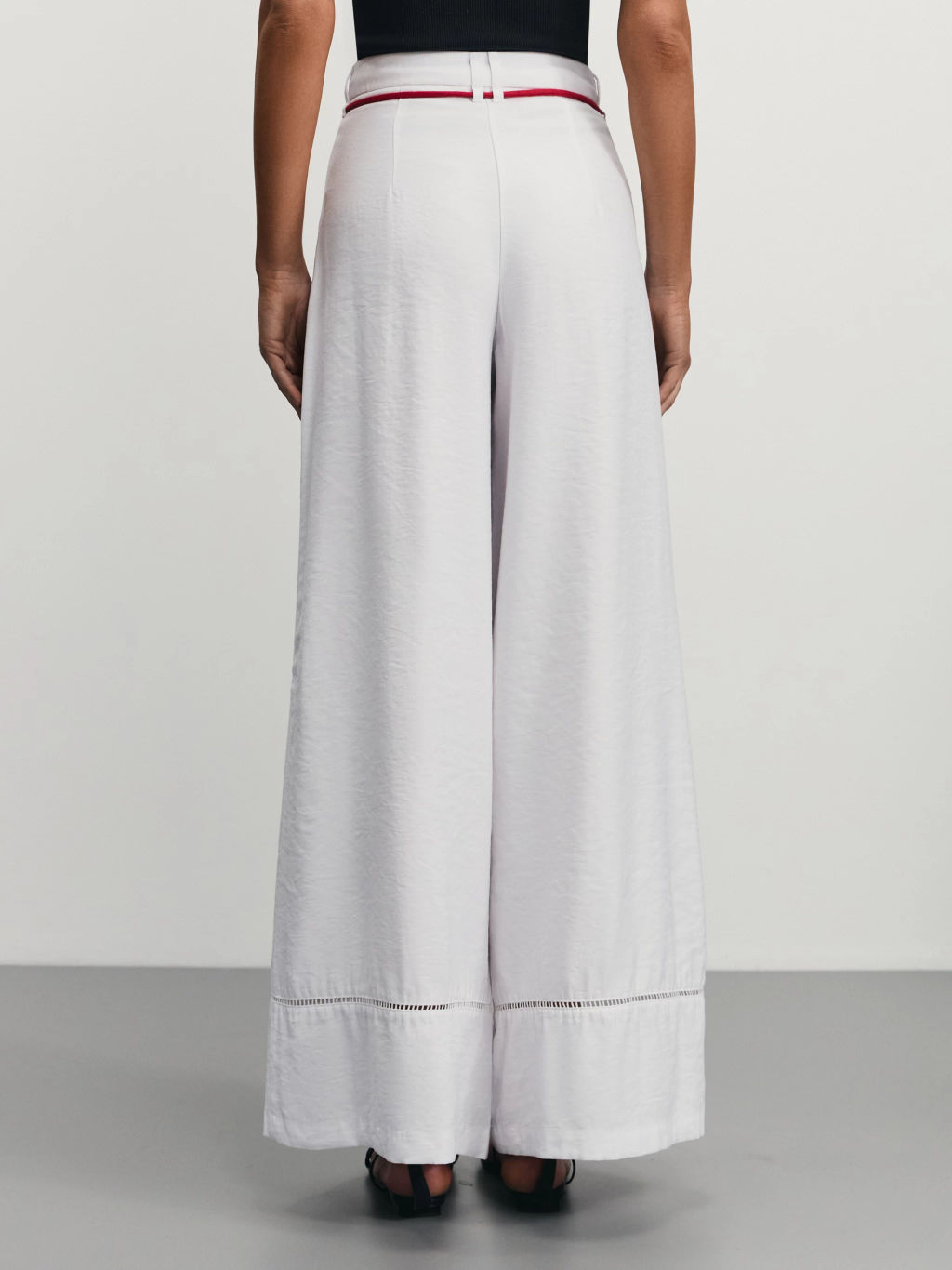 Широкие брюки из вискозы со шнурком / Zarina  фото 5