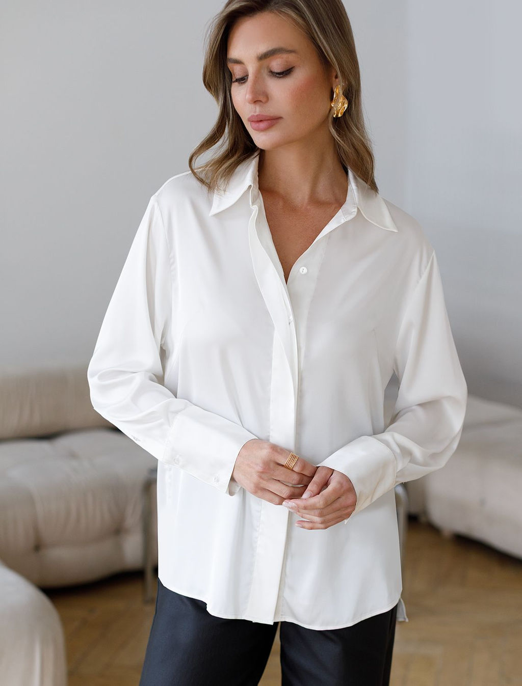 D29.275 Блузка женская натуральный белый