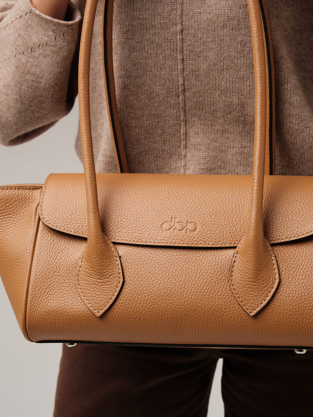 Кожаная сумка Viki DBR 31341 оранжевый миндаль фото 9